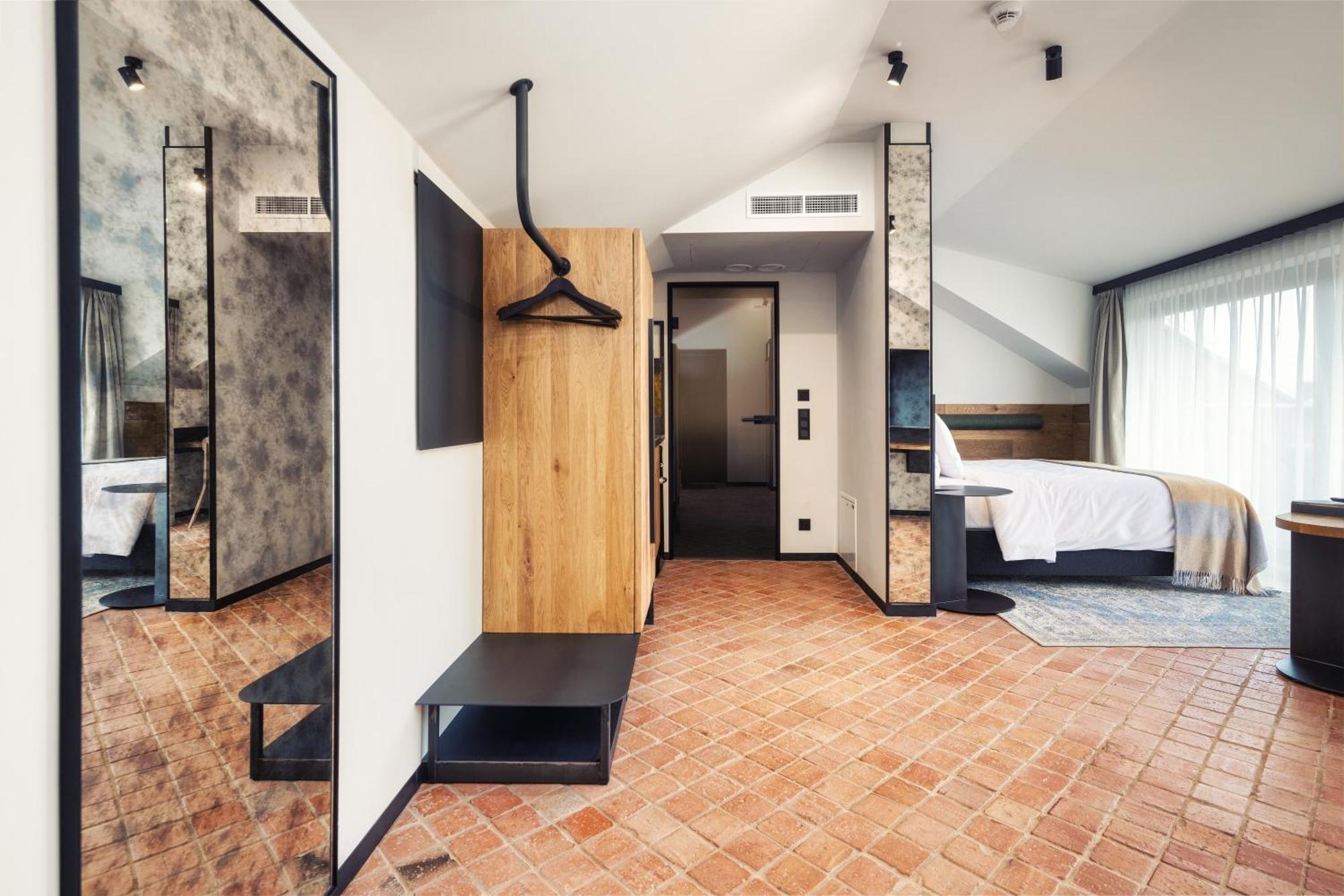 Nomadic Urban Premium Suites Cracovia Esterno foto