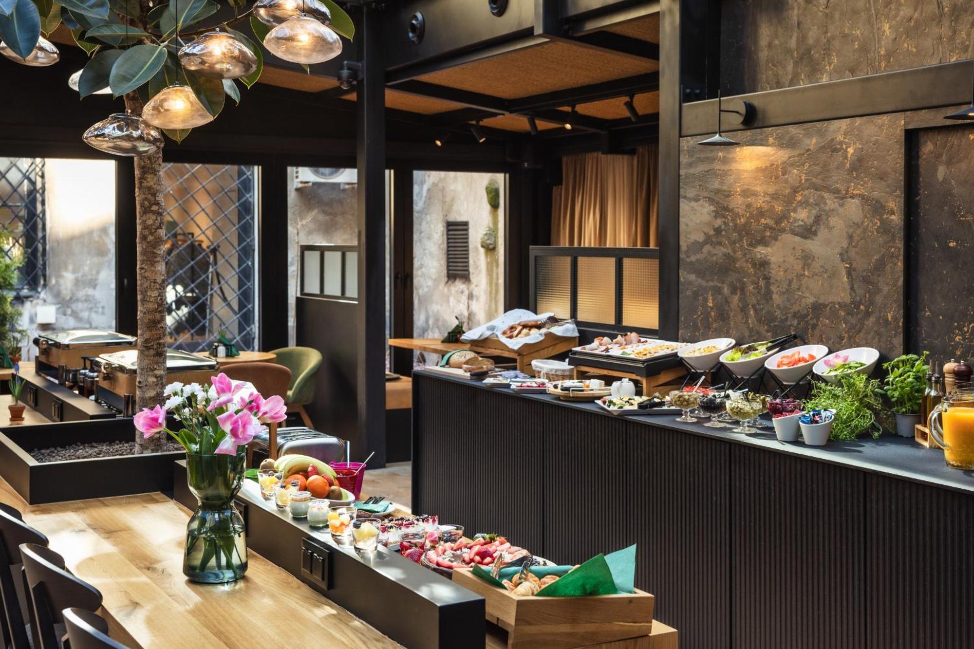 Nomadic Urban Premium Suites Cracovia Esterno foto